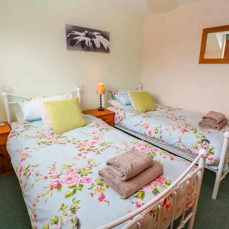 Mossley * Penzance